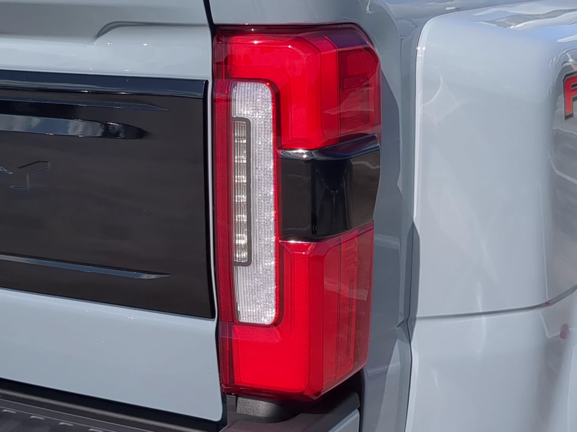 2026 Glacier Gray Metallic Tricoat Ford Super Duty F-350 DRW Platinum Crew Cab Pickup 4X4 Truck