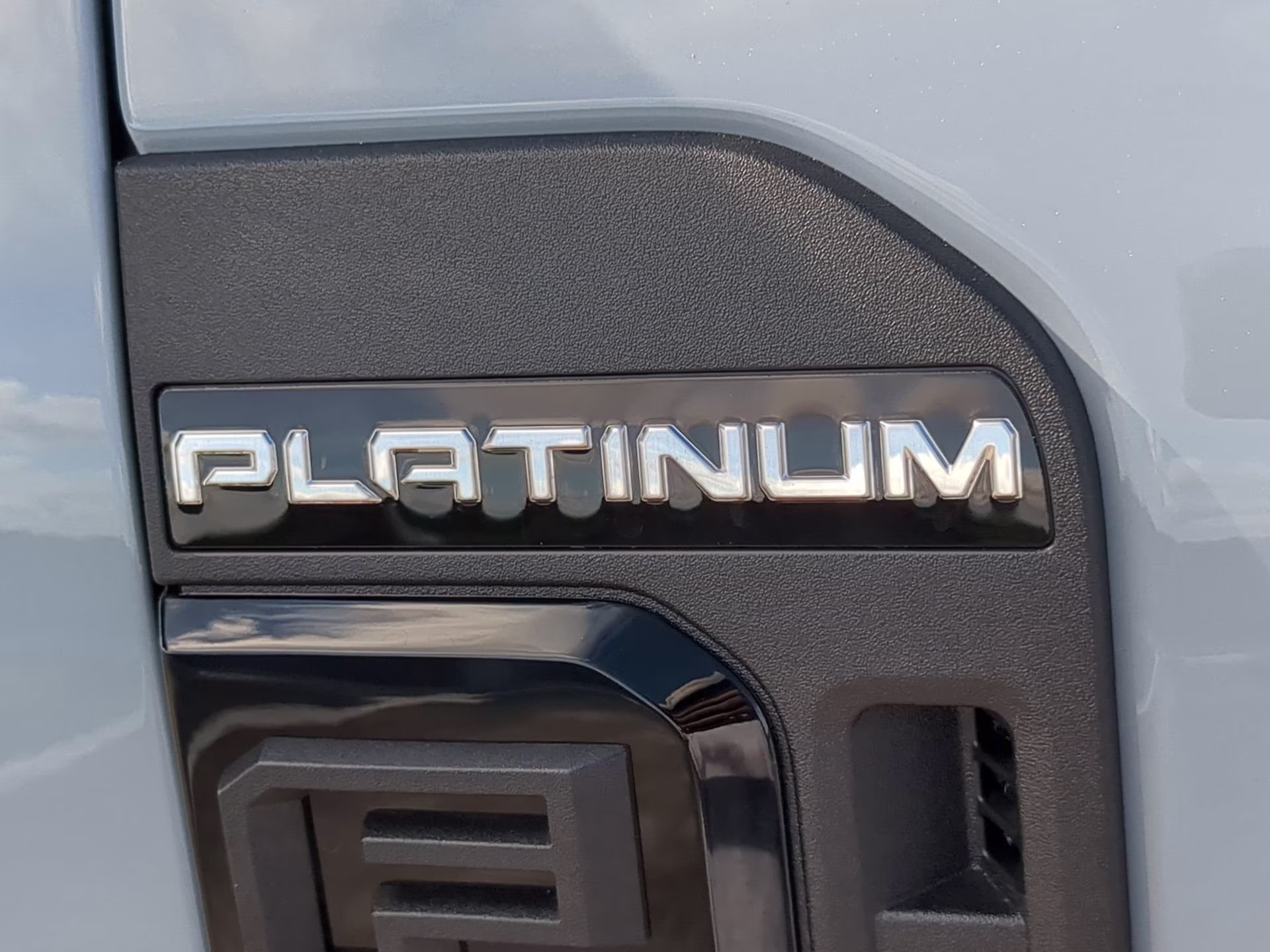 2026 Glacier Gray Metallic Tricoat Ford Super Duty F-350 DRW Platinum Crew Cab Pickup 4X4 Truck
