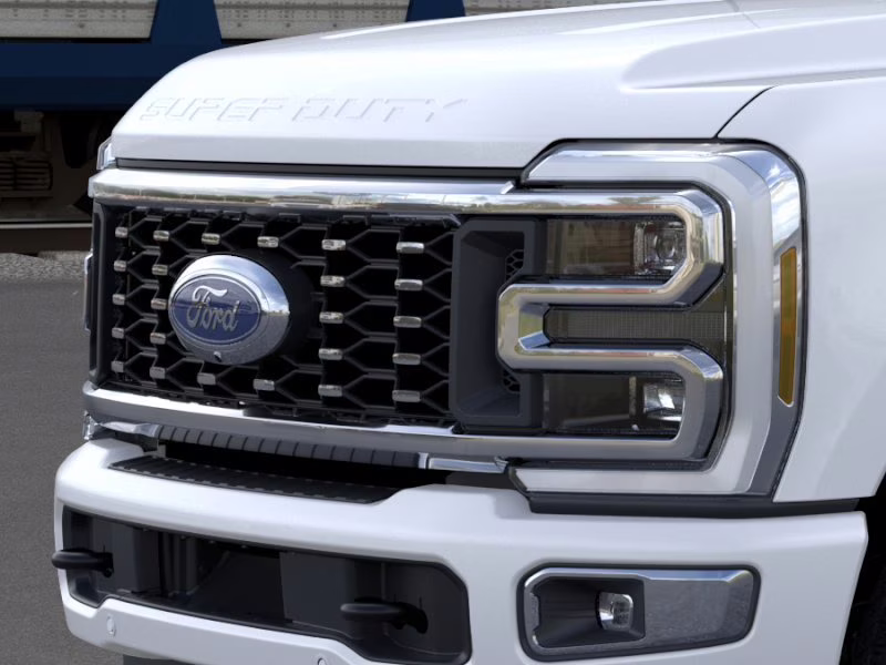 2026 Star White Metallic Tri-Coat Ford Super Duty F-350 DRW Platinum Crew Cab Pickup 4X4 Truck