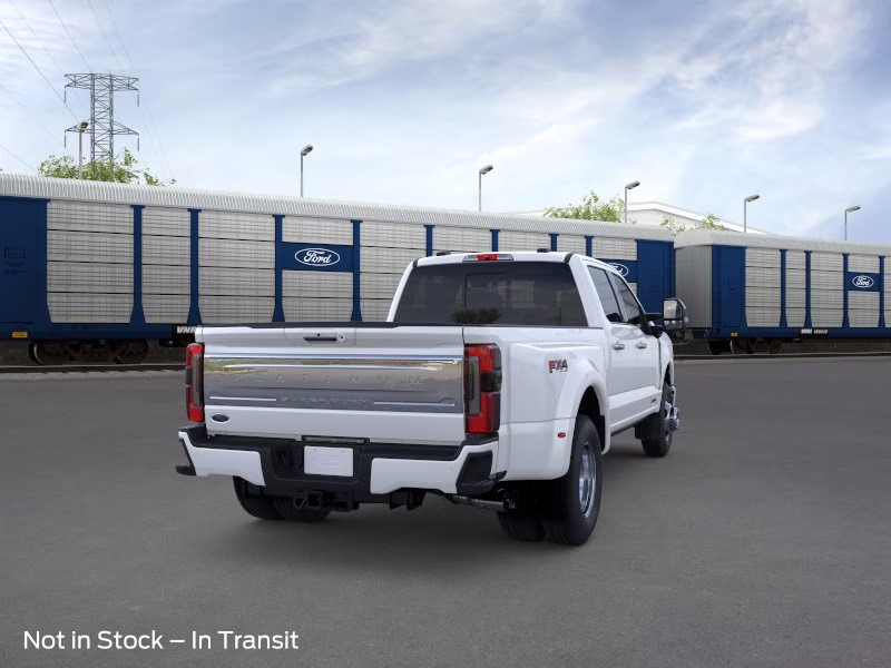 2026 Star White Metallic Tri-Coat Ford Super Duty F-350 DRW Platinum Crew Cab Pickup 4X4 Truck