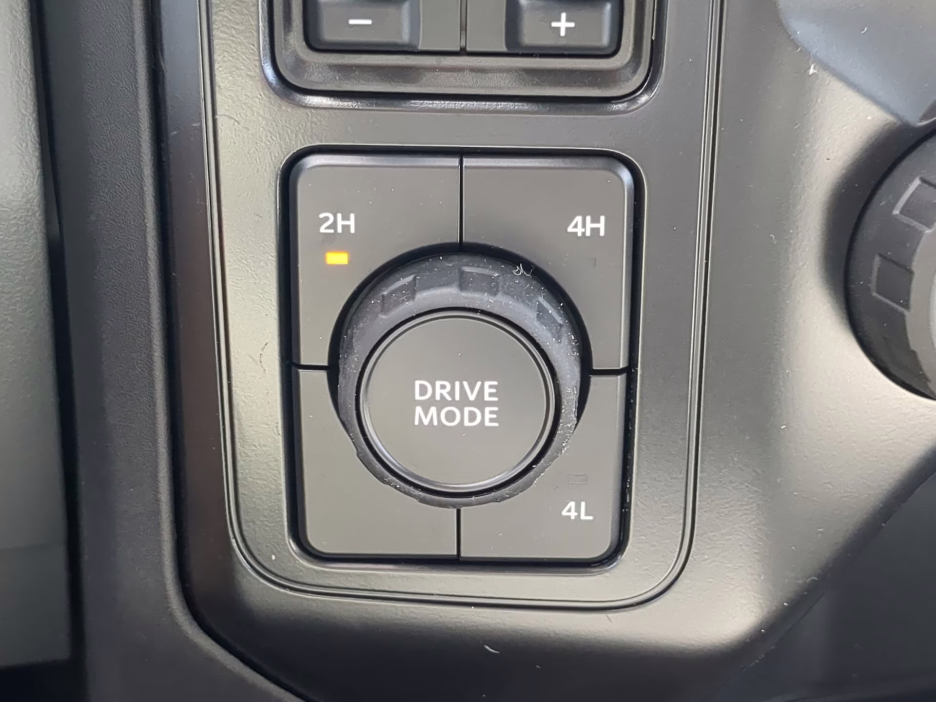 2026 Carbonized Gray Metallic Ford Super Duty F-350 DRW XL Crew Cab Pickup 4X4 Truck