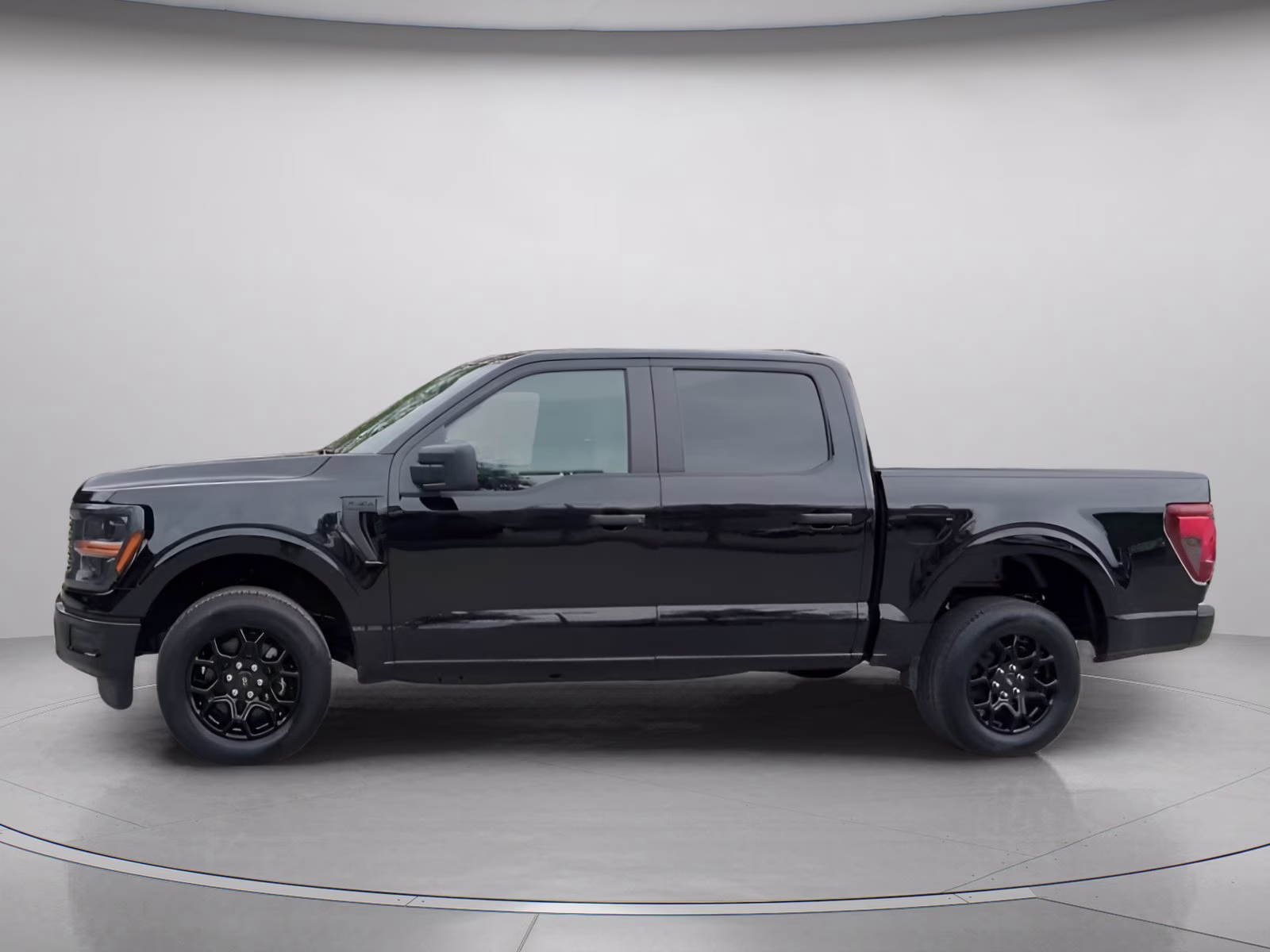 2026 Agate Black Metallic Ford F-150 STX Crew Cab Pickup RWD Truck