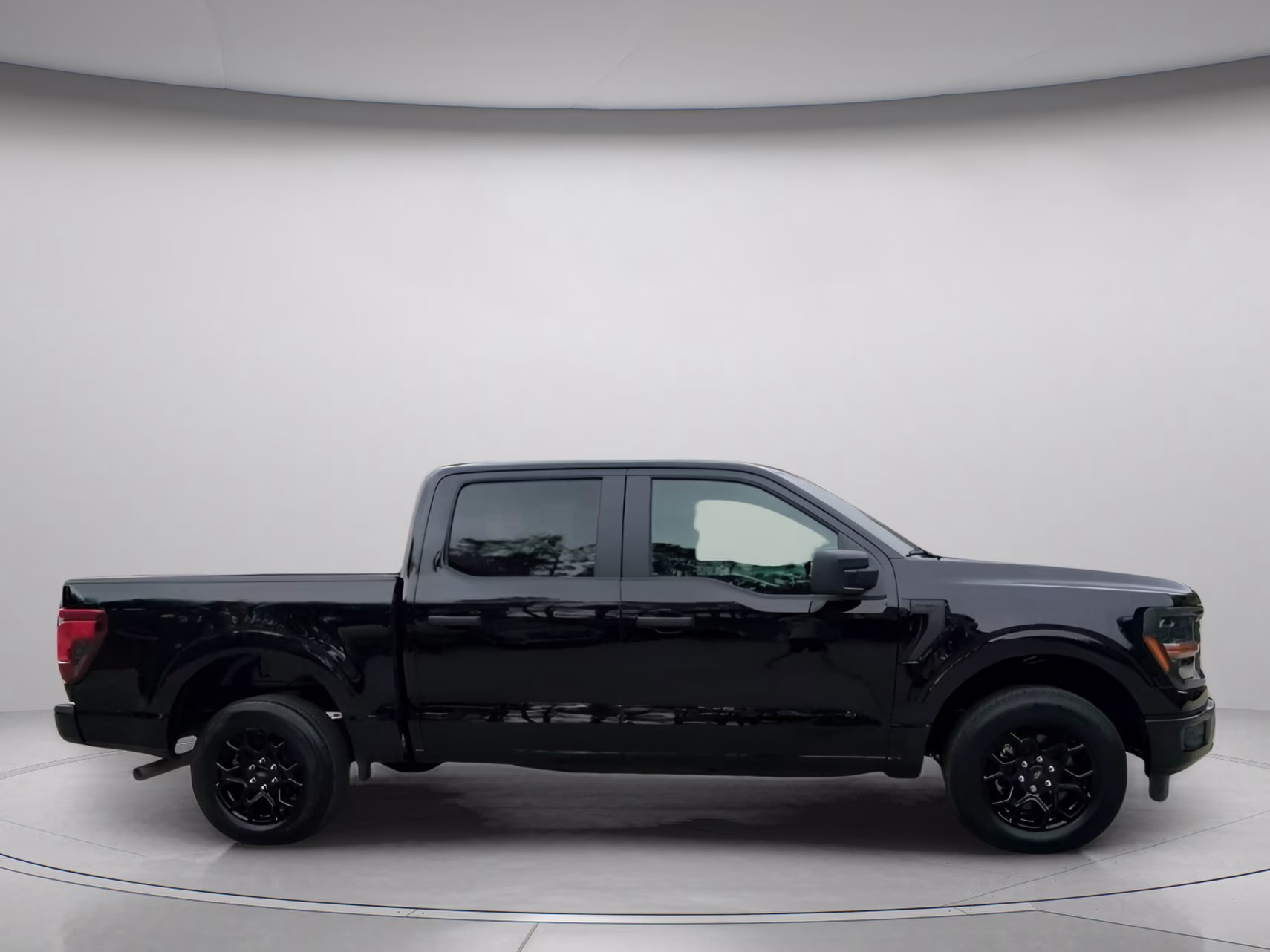 2026 Agate Black Metallic Ford F-150 STX Crew Cab Pickup RWD Truck
