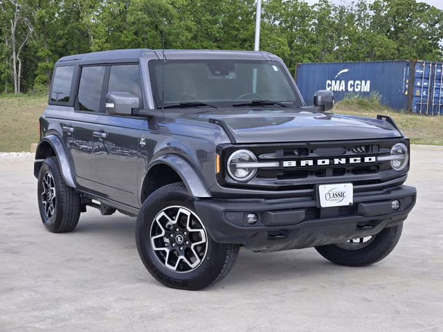 2023 Carbonized Gray Metallic Ford Bronco Outer Banks 4X4 SUV
