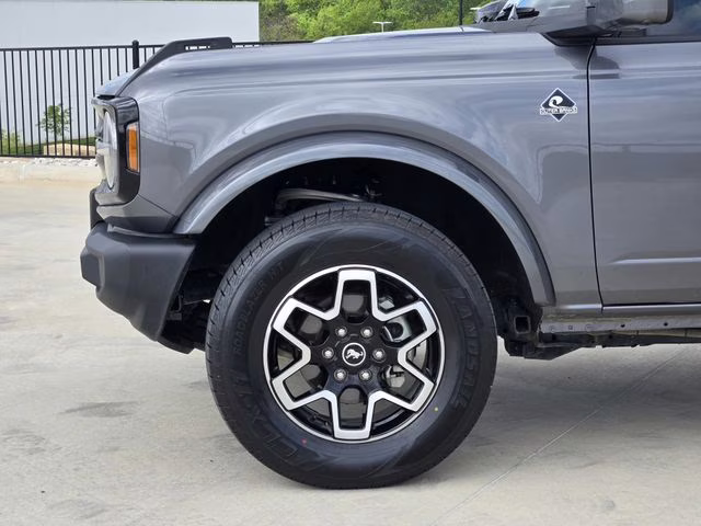 2023 Carbonized Gray Metallic Ford Bronco Outer Banks 4X4 SUV