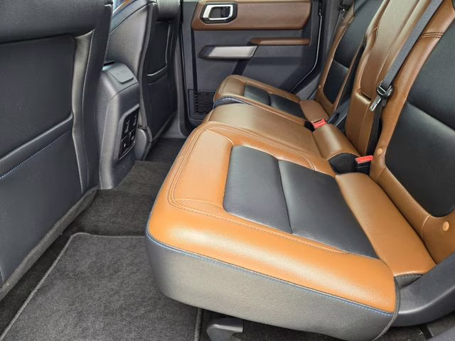 2023 Carbonized Gray Metallic Ford Bronco Outer Banks 4X4 SUV