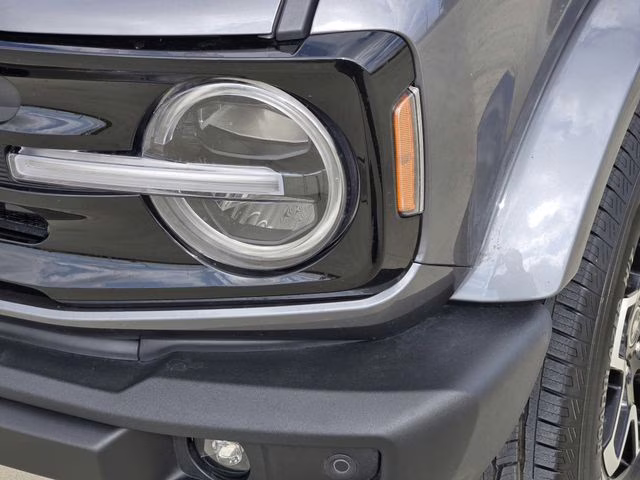 2023 Carbonized Gray Metallic Ford Bronco Outer Banks 4X4 SUV