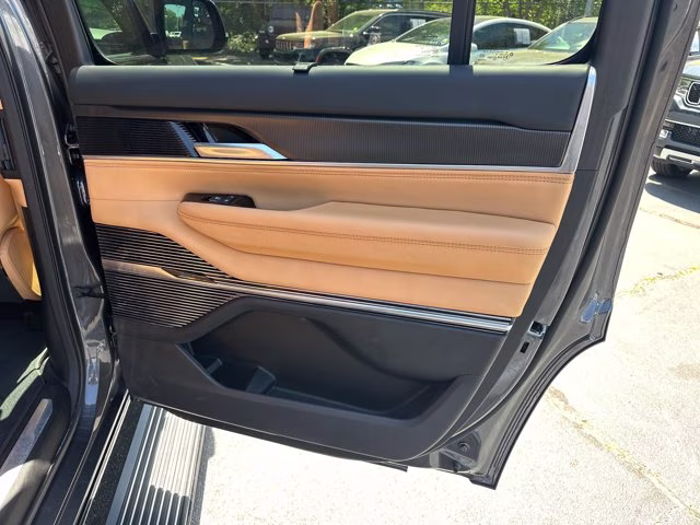 2025 Baltic Gray Metallic Clearcoat Jeep Grand Wagoneer Series III Obsidian 4X4 SUV