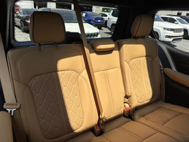 2025 Baltic Gray Metallic Clearcoat Jeep Grand Wagoneer Series III Obsidian 4X4 SUV