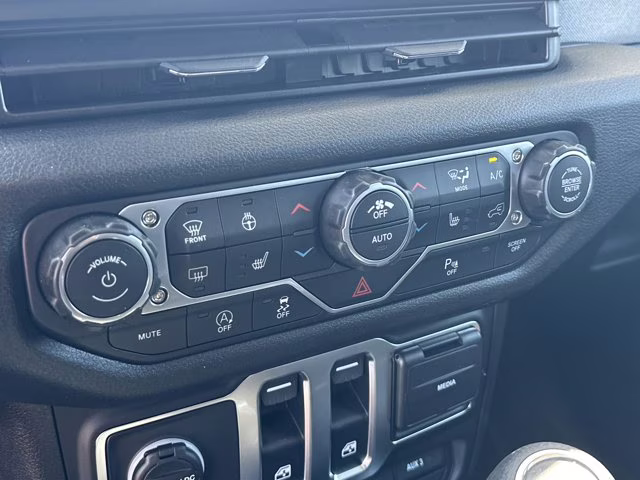 2026 Granite Crystal Metallic Clearcoat Jeep Wrangler Sport S 4X4 Convertible