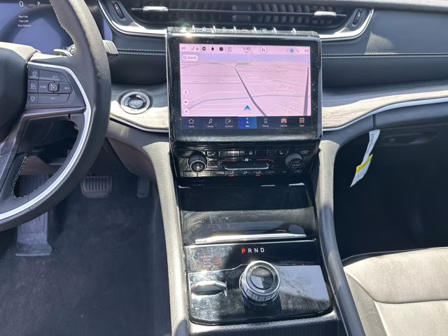 2024 Bright White Clearcoat Jeep Grand Cherokee Limited 4X4 SUV