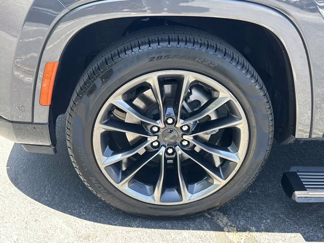 2025 Baltic Gray Metallic Clearcoat Jeep Grand Wagoneer Series III Obsidian 4X4 SUV