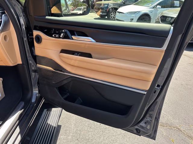 2025 Baltic Gray Metallic Clearcoat Jeep Grand Wagoneer Series III Obsidian 4X4 SUV