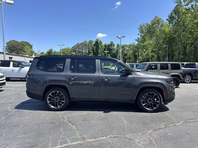2025 Baltic Gray Metallic Clearcoat Jeep Grand Wagoneer Series III Obsidian 4X4 SUV