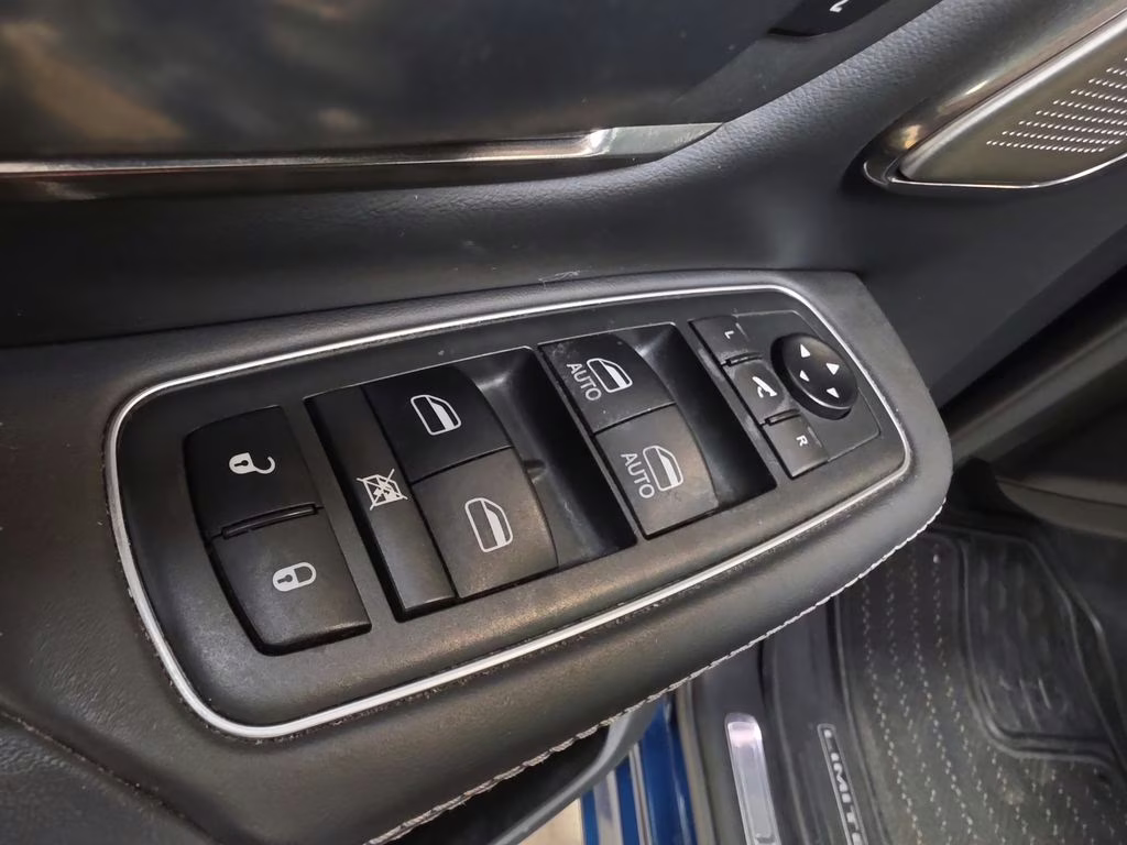 2020 Patriot Blue Pearlcoat Ram 1500 Limited 4X4 Truck