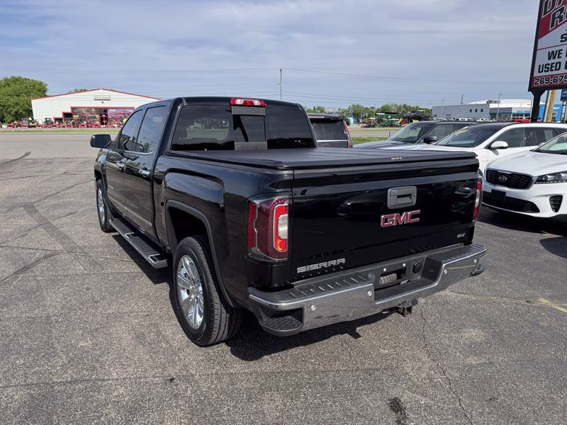 2017 Onyx Black GMC Sierra 1500 SLT 4X4 Truck