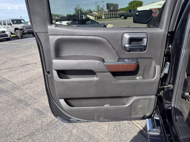 2017 Onyx Black GMC Sierra 1500 SLT 4X4 Truck