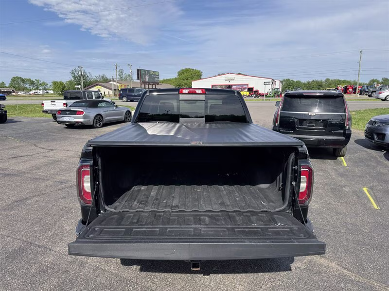 2017 Onyx Black GMC Sierra 1500 SLT 4X4 Truck