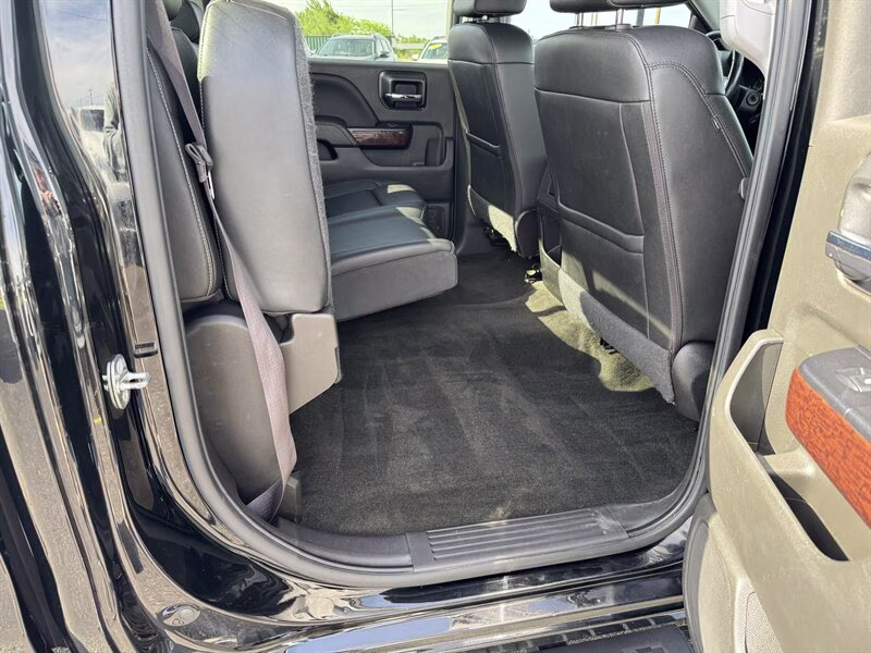 2017 Onyx Black GMC Sierra 1500 SLT 4X4 Truck