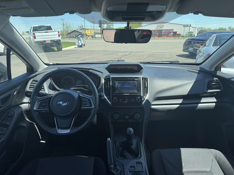 2018 Ice Silver Metallic Subaru Impreza 2.0i AWD Crossover