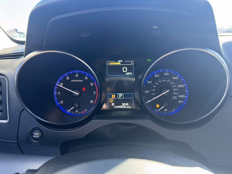 2019 Ice Silver Metallic Subaru Outback 2.5i Premium AWD Crossover