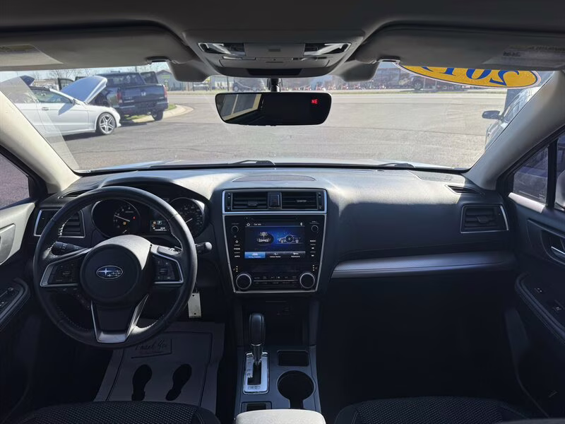 2019 Ice Silver Metallic Subaru Outback 2.5i Premium AWD Crossover