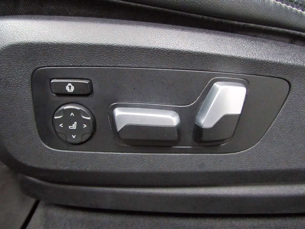 2021 Black Sapphire Metallic BMW X5 xDrive40i AWD SUV