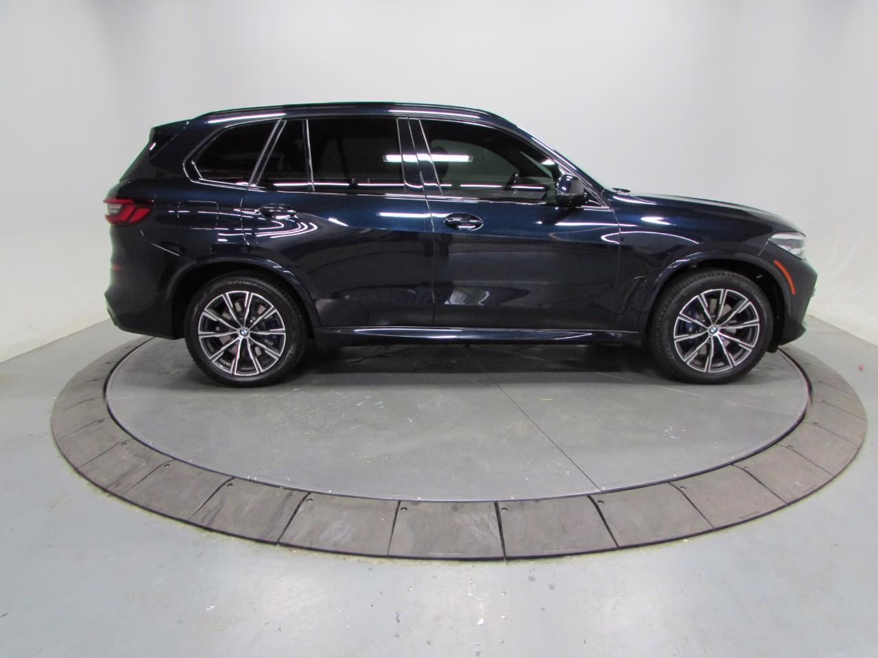 2021 Black Sapphire Metallic BMW X5 xDrive40i AWD SUV
