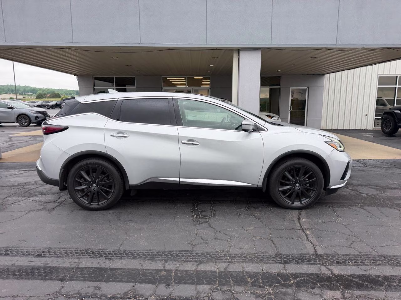 2023 Brilliant Silver Metallic Nissan Murano SL AWD SUV