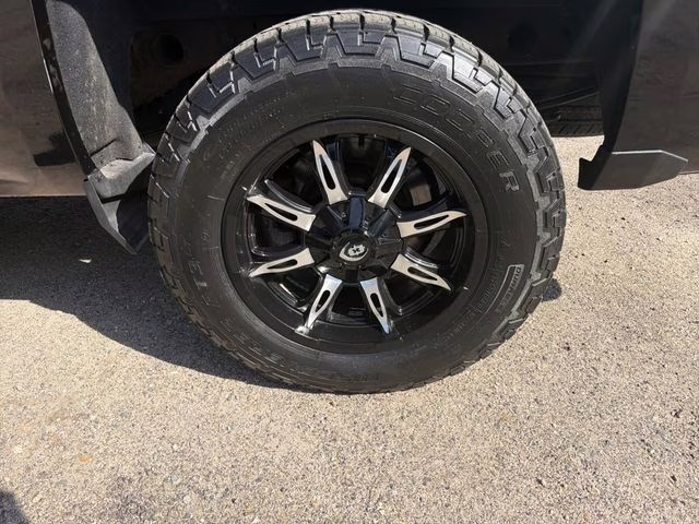 2017 Black Chevrolet Silverado 1500 LT 4X4 Truck