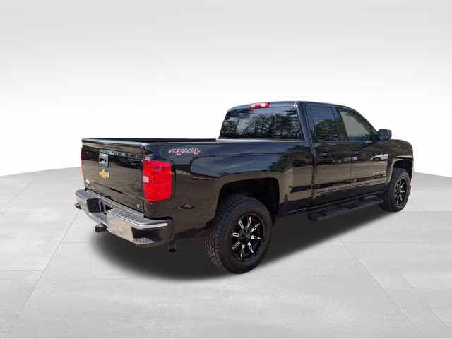 2017 Black Chevrolet Silverado 1500 LT 4X4 Truck