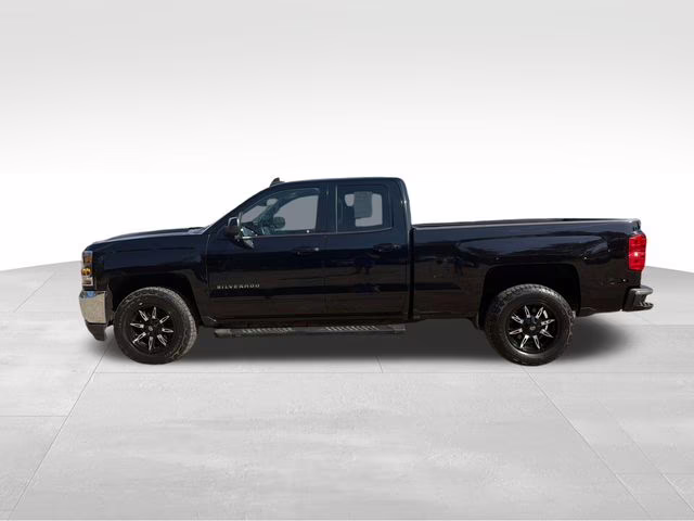 2017 Black Chevrolet Silverado 1500 LT 4X4 Truck