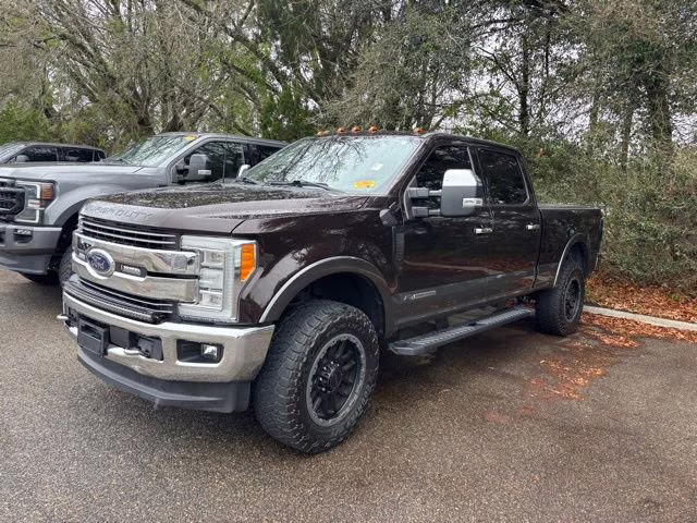 2018 Magma Red Metallic Ford Super Duty F-250 SRW Lariat 4X4 Truck
