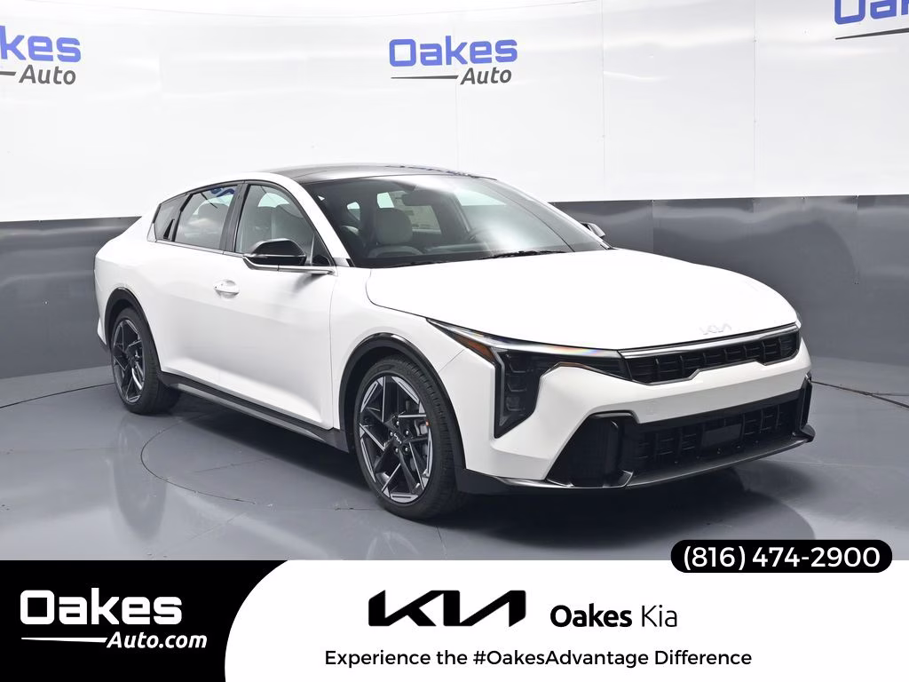 2026 Kia K4 GT-Line AT's photo