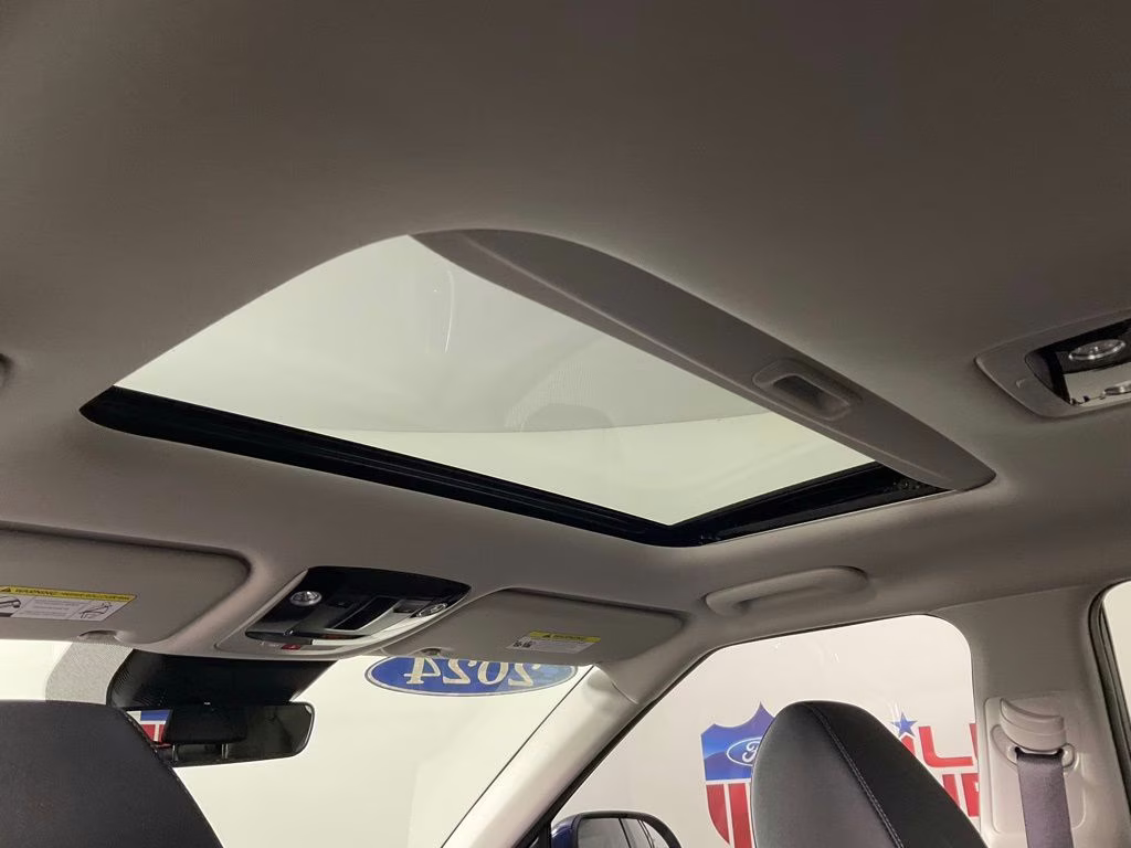 2024 Ocean Blue Kia Seltos SX AWD SUV