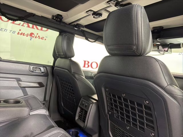 2025 Oxford White Ford Bronco Badlands 4X4 SUV