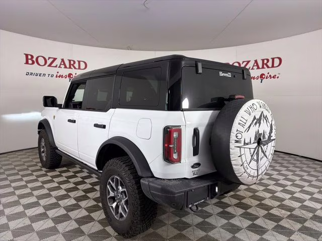 2025 Oxford White Ford Bronco Badlands 4X4 SUV