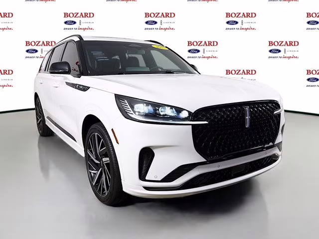 2025 Lincoln Aviator Black Label AWD's photo