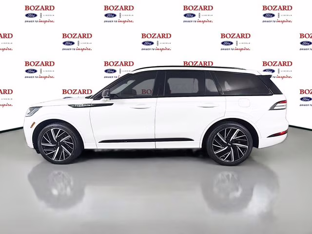 2025 White Metallic Lincoln Aviator Black Label AWD SUV