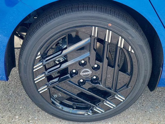 2026 Bluestone Pearl/Super Blk Nissan Sentra SR FWD Sedan