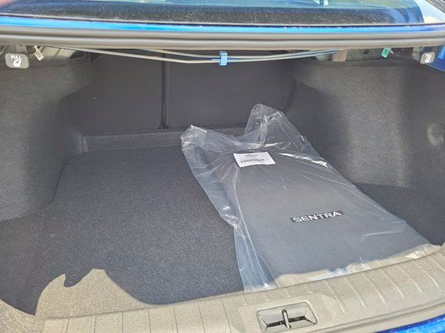2026 Bluestone Pearl/Super Blk Nissan Sentra SR FWD Sedan
