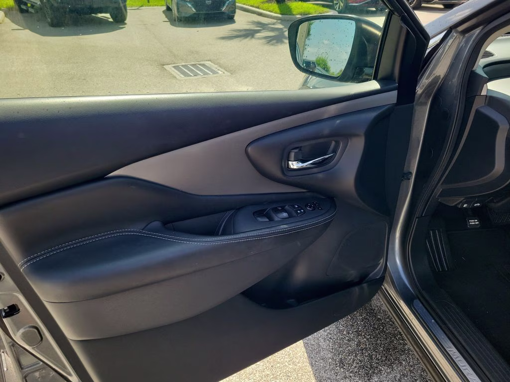 2019 Gun Metallic Nissan Murano S FWD SUV