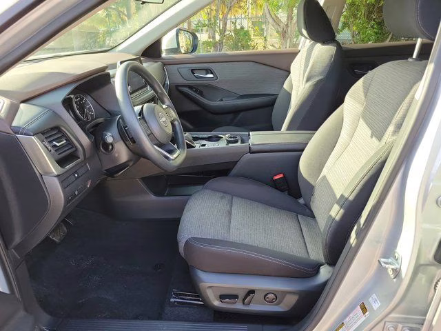 2023 Brilliant Silver Metallic Nissan Rogue SV AWD SUV