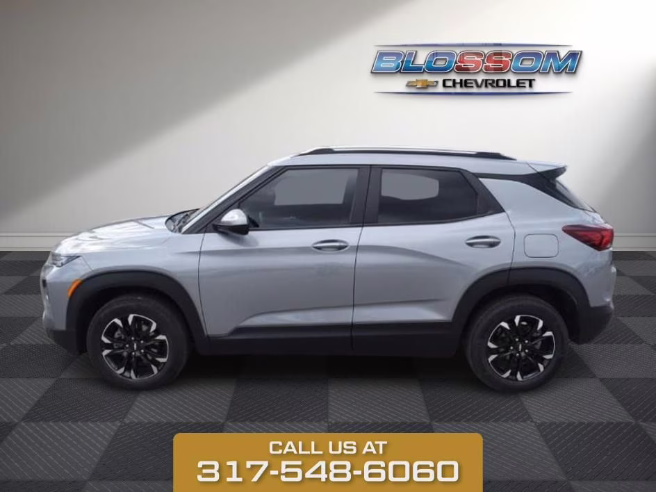 2023 Sterling Gray Metallic Chevrolet Trailblazer LT AWD SUV