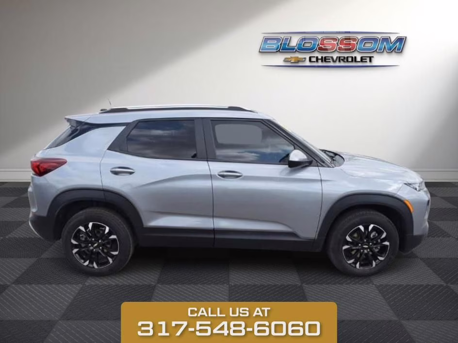 2023 Sterling Gray Metallic Chevrolet Trailblazer LT AWD SUV