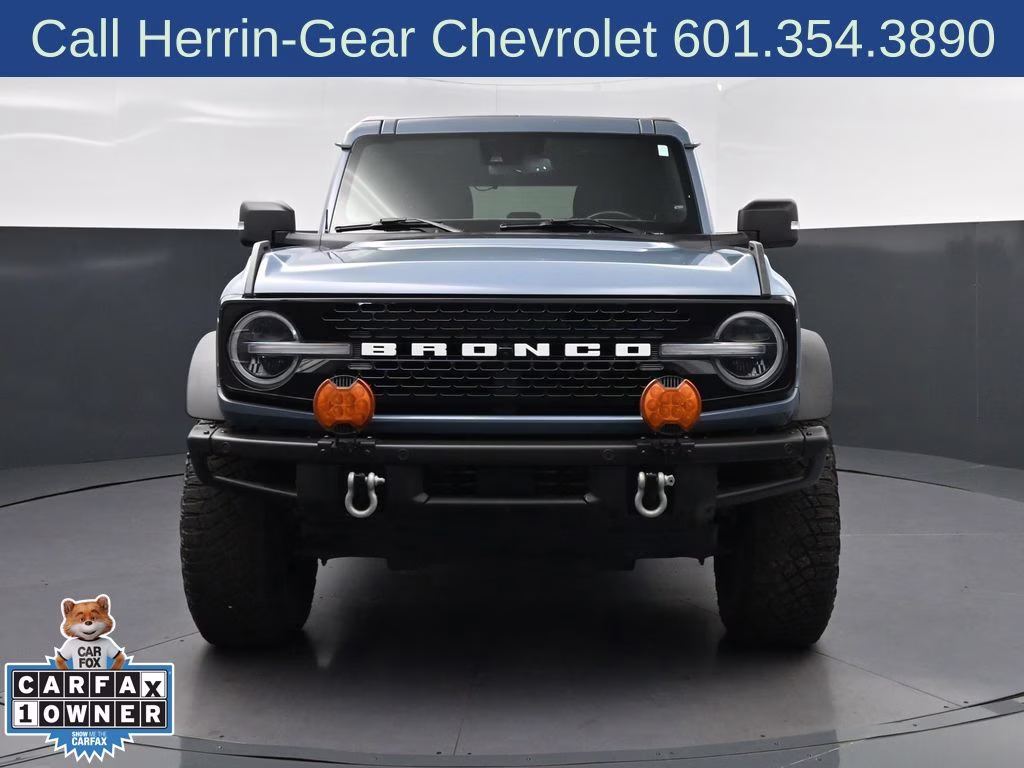 2023 Azure Gray Metallic Tri-Coat Ford Bronco Wildtrak 4X4 SUV