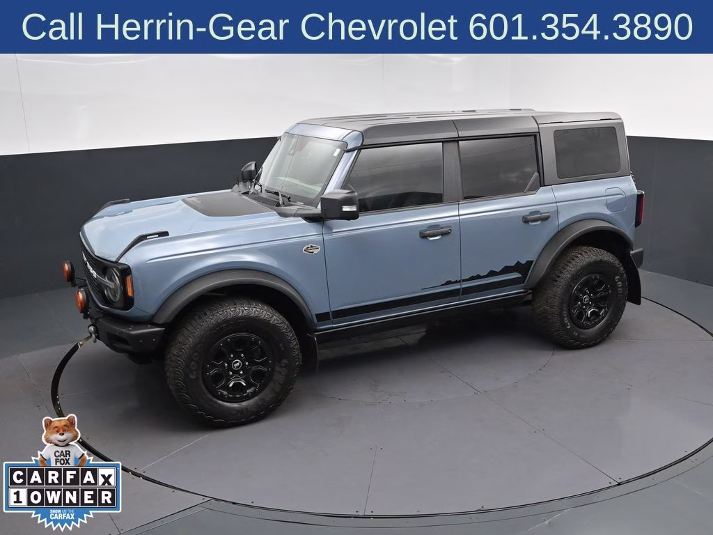 2023 Azure Gray Metallic Tri-Coat Ford Bronco Wildtrak 4X4 SUV