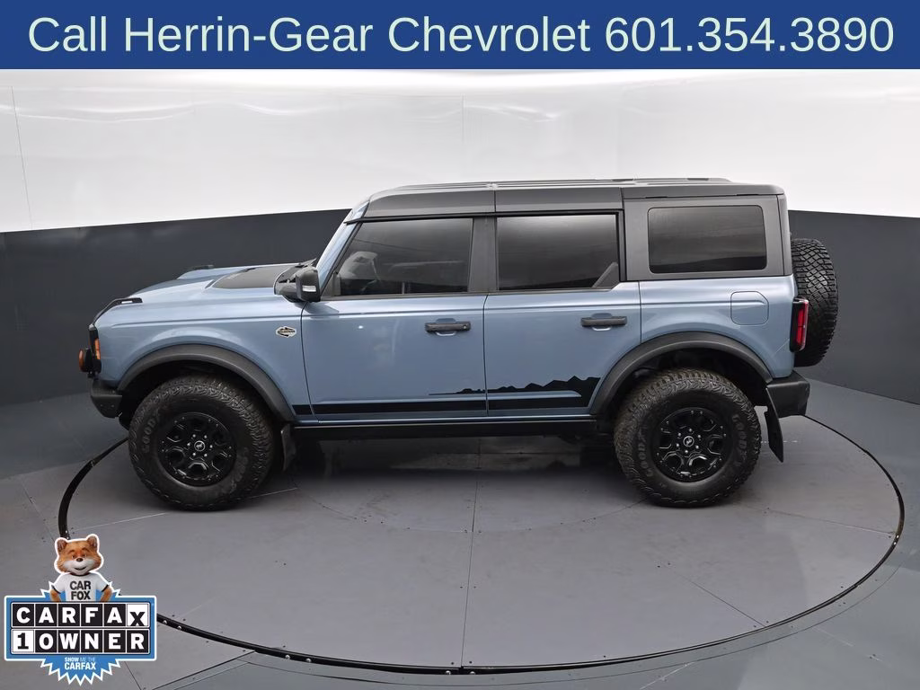 2023 Azure Gray Metallic Tri-Coat Ford Bronco Wildtrak 4X4 SUV