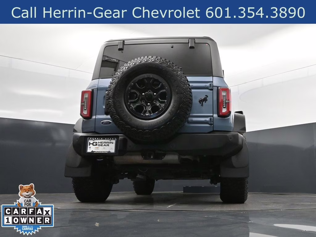 2023 Azure Gray Metallic Tri-Coat Ford Bronco Wildtrak 4X4 SUV
