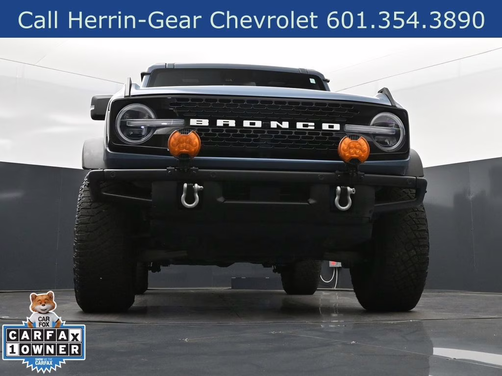 2023 Azure Gray Metallic Tri-Coat Ford Bronco Wildtrak 4X4 SUV